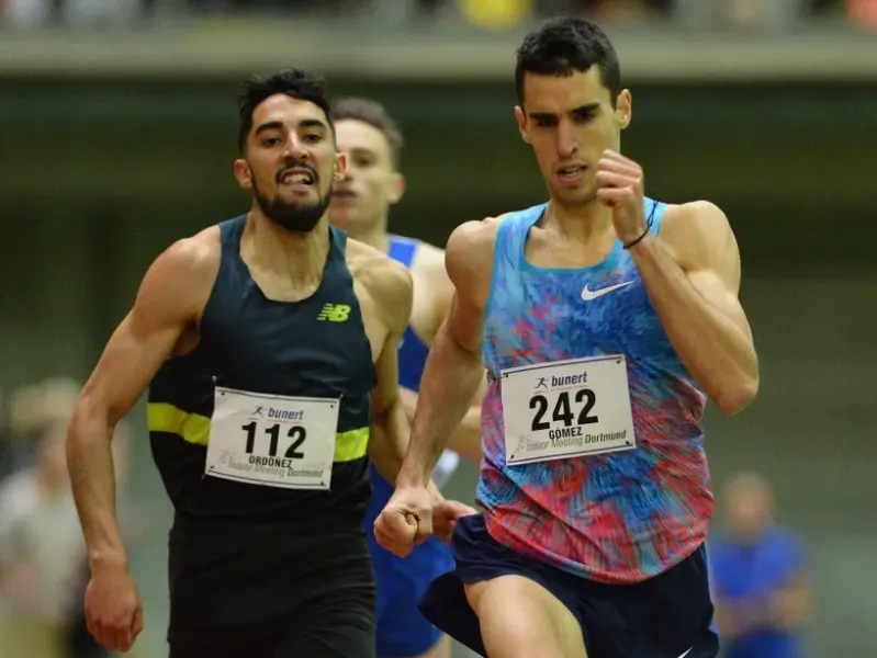 Den Sieg im 1500m-A-Lauf sichert sich Jesus Gomez (Spanien) in 3:44,33 Minuten.